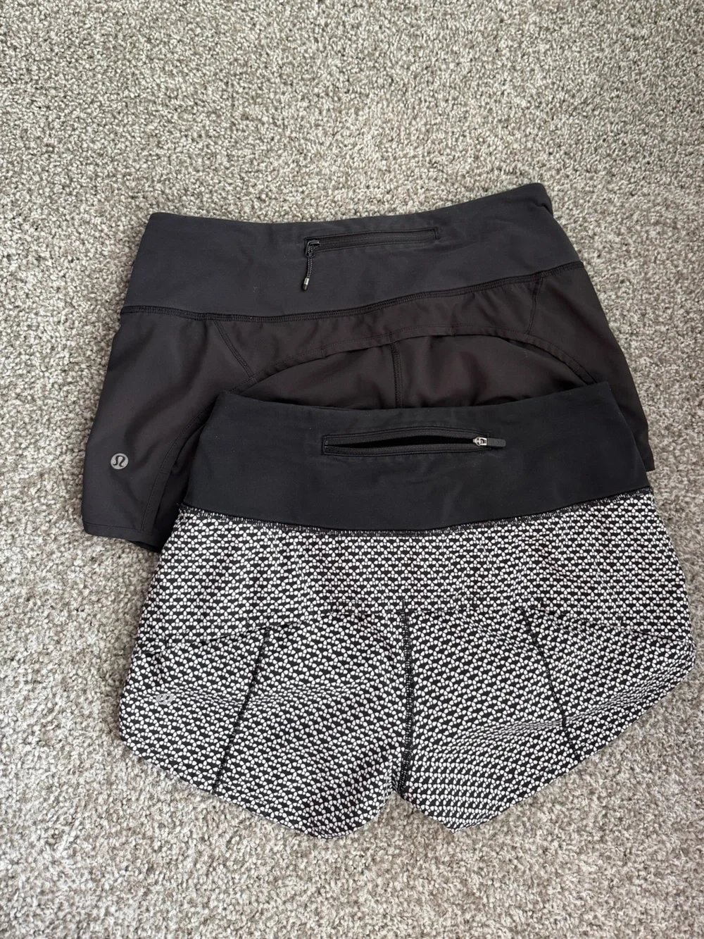 Lululemon Speed Up Short Hi-Rise + Run Times Short II *4
